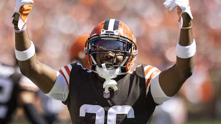 M.J. Stewart Epitomizes Attitude Teams Want in Players M.J. Stewart Epitomizes Attitude Teams Want in Players