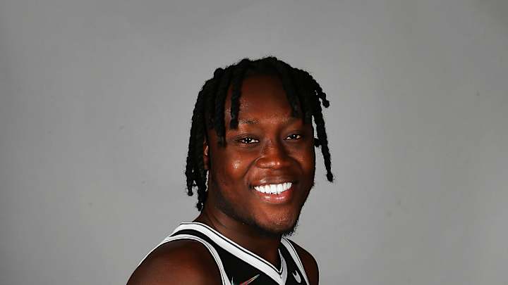 Lakers News: Lakers On Cusp of Signing Sekou Doumbouya To Two-Way Deal Lakers News: Lakers On Cusp of Signing Sekou Doumbouya To Two-Way Deal