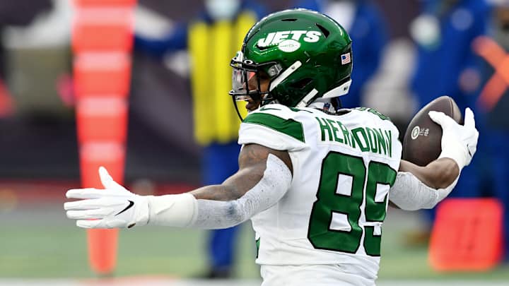 The Vikings' Trade for Chris Herndon Already Looks Like Another Panic-Induced Whiff The Vikings' Trade for Chris Herndon Already Looks Like Another Panic-Induced Whiff