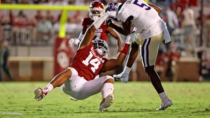 Brent Venables Pushing Reggie Grimes and Ethan Downs to Another Level at Oklahoma