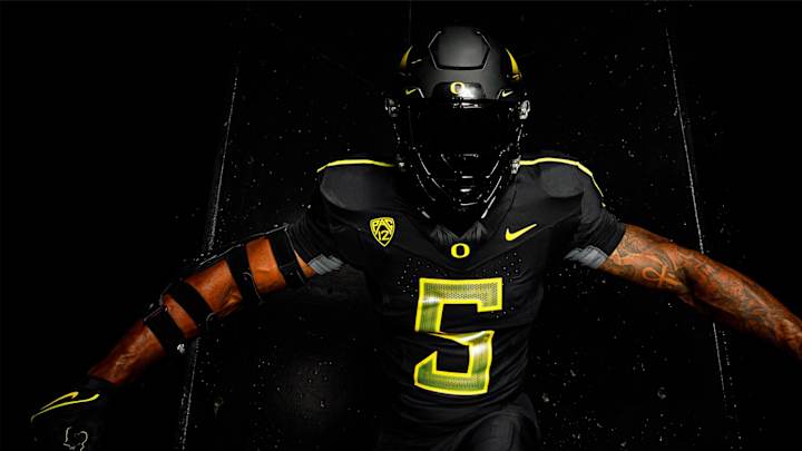 Oregon Releases Uniform Combination for Week 7 vs. California Oregon Releases Uniform Combination for Week 7 vs. California