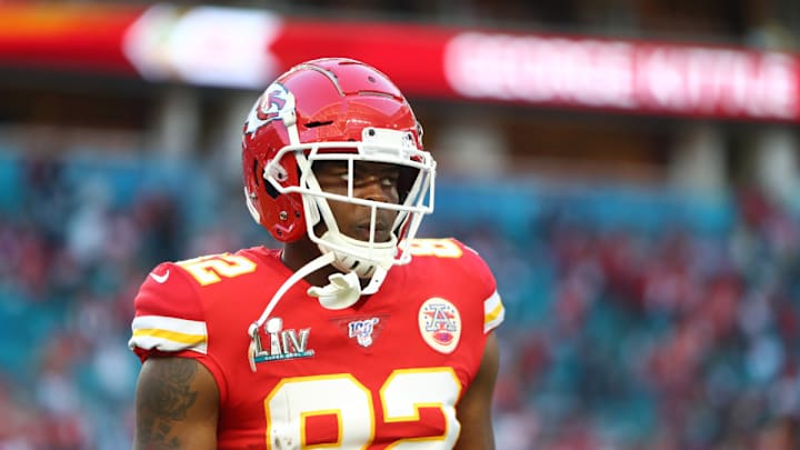 Buccaneers Elevate Tight End from Practice Squad Ahead of Eagles Game