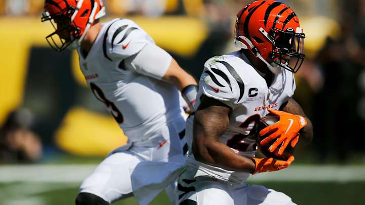 Injury Roundup: Joe Mixon Ready to Go, Key Players Set to Play for Bengals