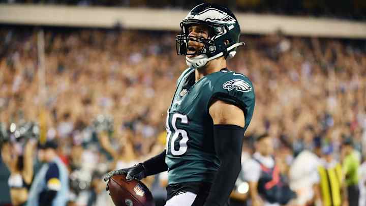 Cardinals Acquire Zach Ertz Ahead of Browns Matchup