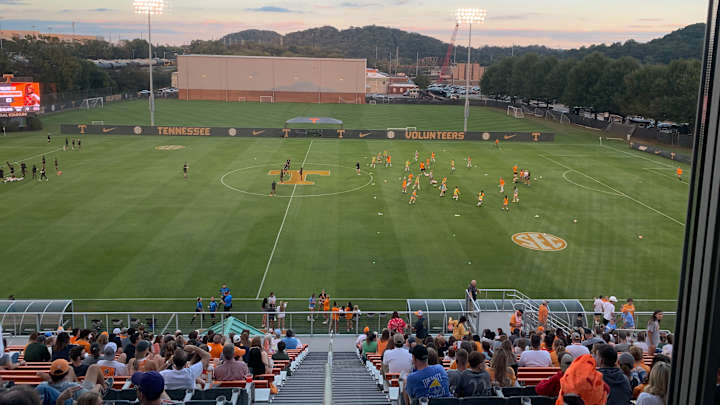 Dipasupil, No. 10 Lady Vols Put Away Lady Bulldogs