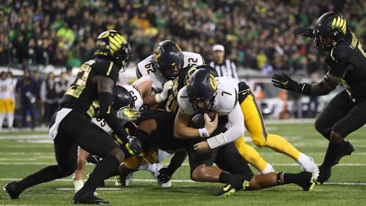 Cal Comes Up Two Yards Short in Agonizing Loss to No. 9 Oregon