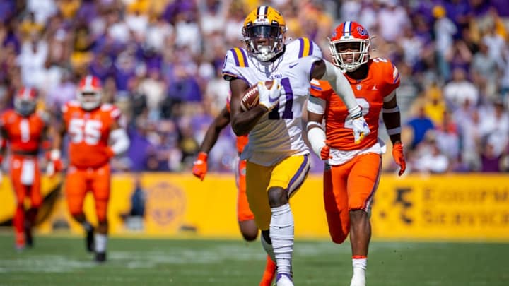 Mullen Says Gators Won't Consider Midseason Defensive Staff Changes Mullen Says Gators Won't Consider Midseason Defensive Staff Changes