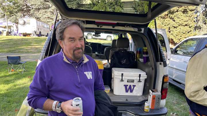 Actor, UW Alum Richard Karn Back for Homecoming, Some Husky Improvement