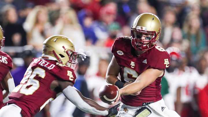 Grading the '21 Eagles: Quarterbacks And Running Backs