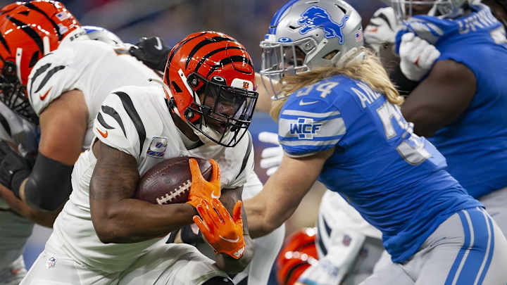 Watch: Joe Burrow Connects With Joe Mixon for 40-Yard Touchdown, Bengals Lead Lions 17-0