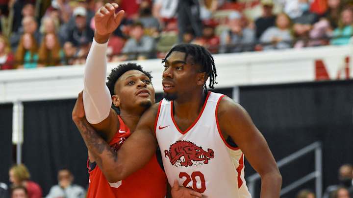 Hogs Finally Get to Play in Front of Crowd with Refs at Barnhill Arena