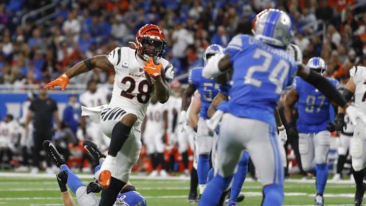 An Inside Look at Joe Mixon's 40-Yard Touchdown and Ja'Marr Chase's Huge Block