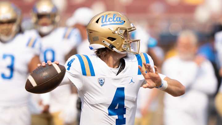 Garbers Returned to Husky Stadium Almost Unnoticed