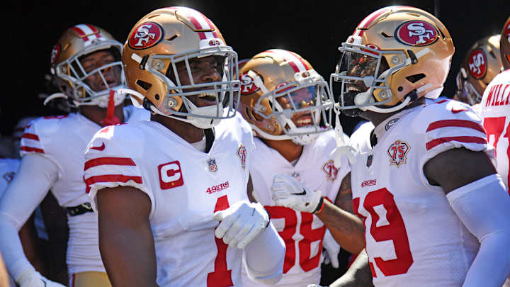 Ward Thinks 49ers Should Have Found a Way to Keep Buckner
