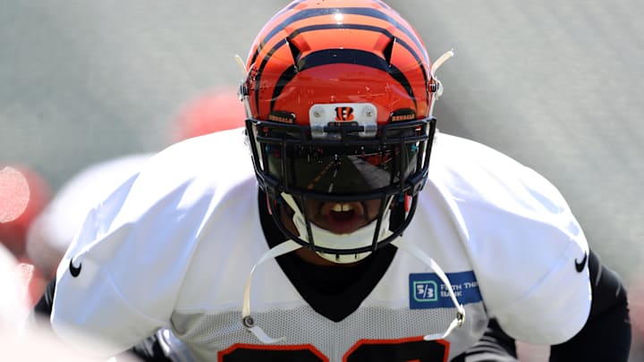 Tough to Tell Where New Tackle Fits Tough to Tell Where New Tackle Fits