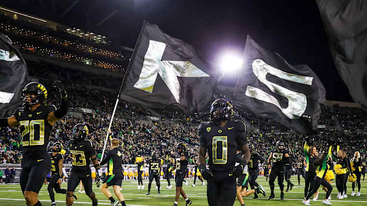 Predicting No. 10 Oregon vs. UCLA