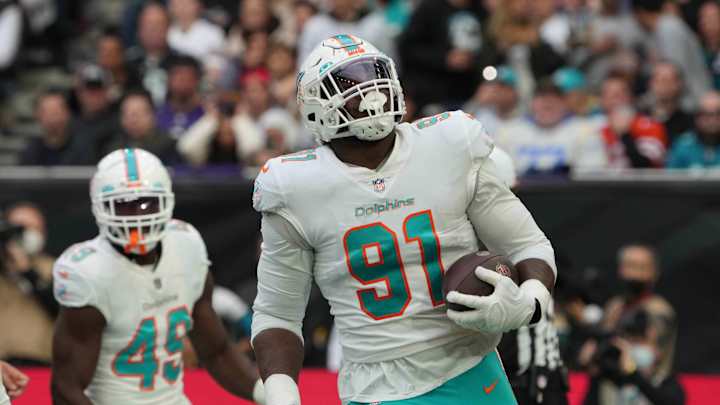 URI Investigates Racist Instagram Post Aimed at Dolphins' Emmanuel Ogbah