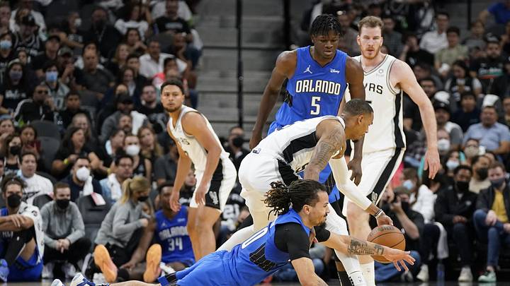 How 7 NBA Huskies Fared on Their Opening Nights