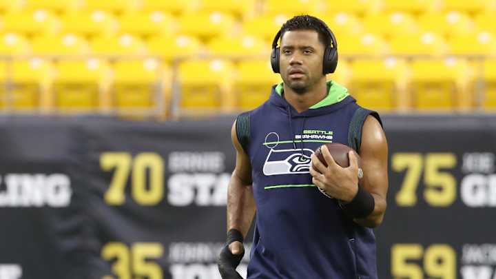 Russell Wilson 'Progressing,' But Timetable For Return Remains Uncertain Russell Wilson 'Progressing,' But Timetable For Return Remains Uncertain