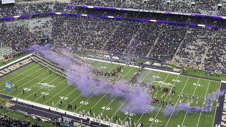 Pac-12 Power Rankings: Huskies Looking for Turnaround After Falling So Far