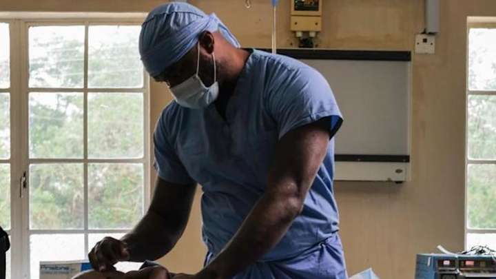 Dr. Myron Rolle helping less fortunate in Zambia