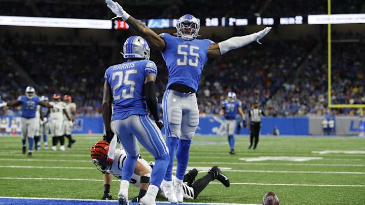 How Alex Anzalone Has Mentored Derrick Barnes How Alex Anzalone Has Mentored Derrick Barnes