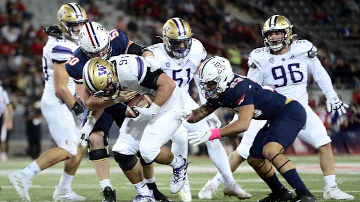 Husky Comeback Win Didn't Solve Any of the D-Line Deficiencies