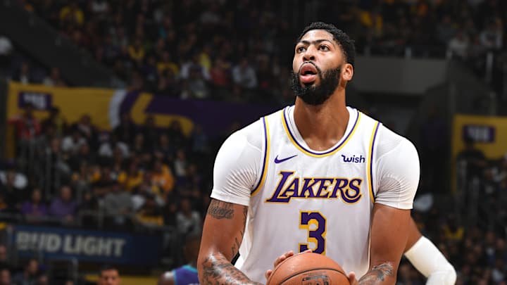 Lakers: Can Anthony Davis Fix the Yips on His Free Throw Shooting?