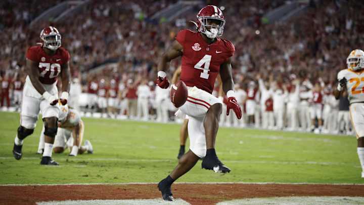 Notebook: Nick Saban Addresses Status of Agiye Hall After Tennessee Win