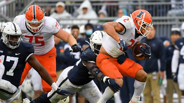 Big Ten: Penn State Drops 13 Spots in AP Poll After Bad Home Loss to Illinois