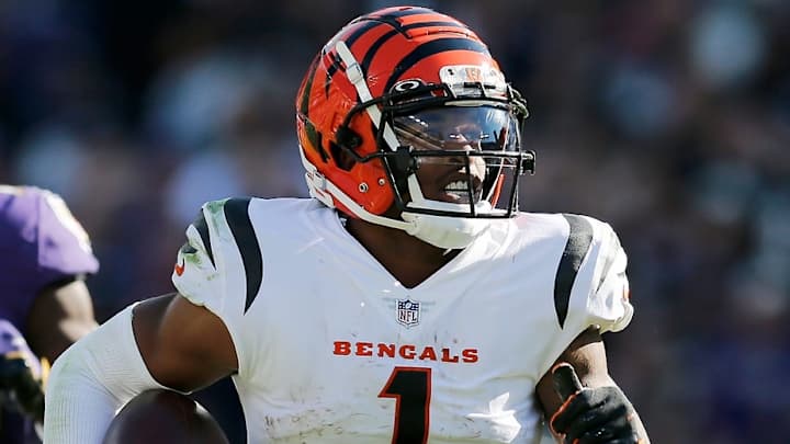 T.J. Houshmandzadeh Compares Ja'Marr Chase to Former Pro Bowler T.J. Houshmandzadeh Compares Ja'Marr Chase to Former Pro Bowler