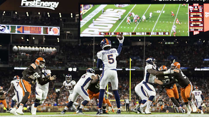 Cards in the NFL: 2021 Week Seven