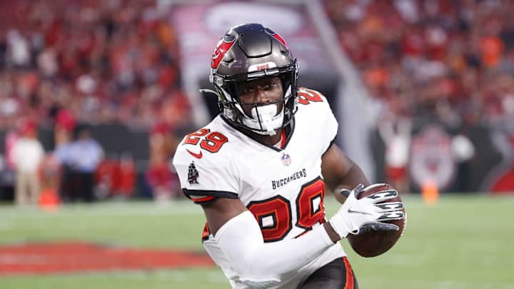 Buccaneers vs. Bears: Snap Count Observations from Week 7