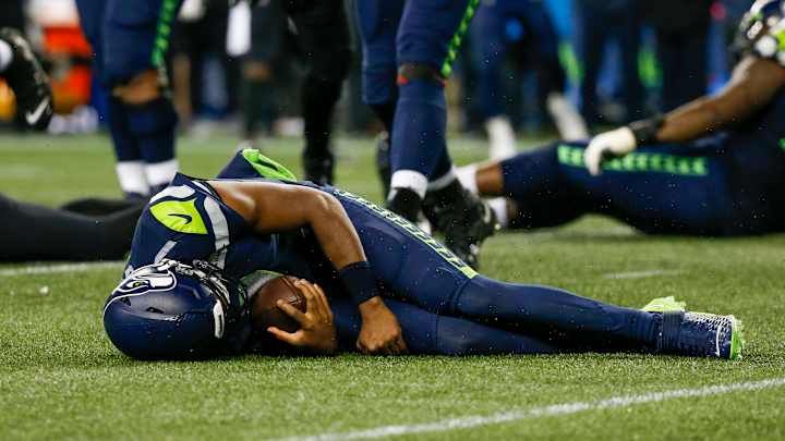 Wretched Offense Dooms Seahawks in Destructive Loss to Saints Wretched Offense Dooms Seahawks in Destructive Loss to Saints