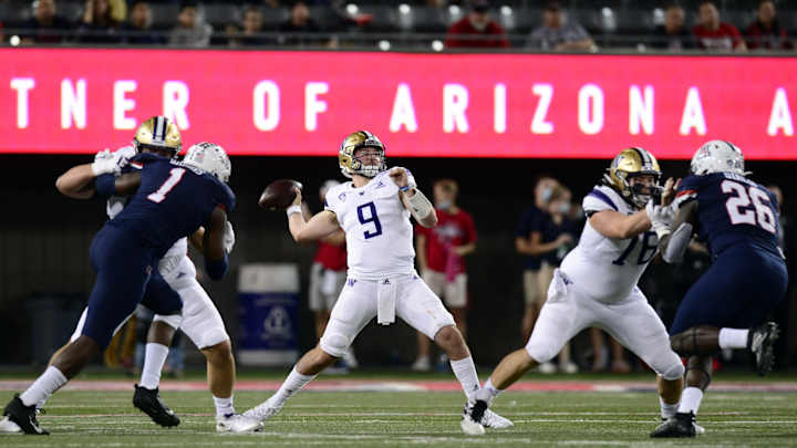 Morris Shows Husky QB Job Is No Popularity Contest