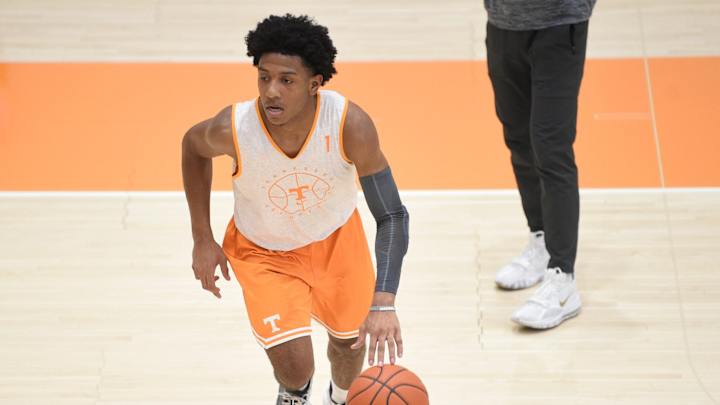 A Look at What Kennedy Chandler Brings to Tennessee's Point Guard Position A Look at What Kennedy Chandler Brings to Tennessee's Point Guard Position