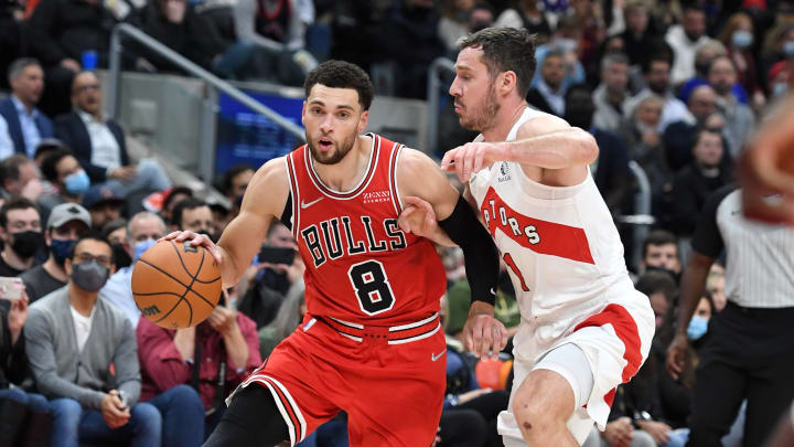 Report: Zach LaVine Intends to Play Through Small Tear in Thumb Report: Zach LaVine Intends to Play Through Small Tear in Thumb