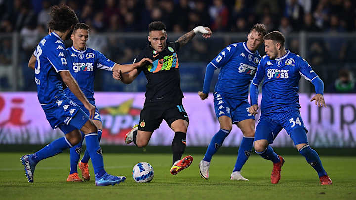 After Losing Two Stars, Inter Milan Holds on to Lautaro Martínez