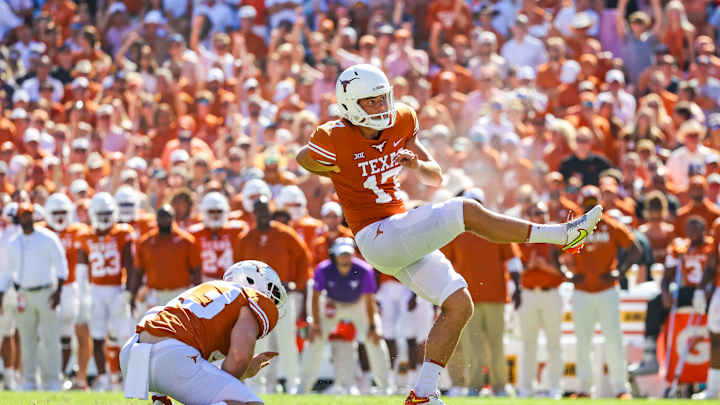 ‘Dicker The Kicker’ On Doorstep of Longhorns History