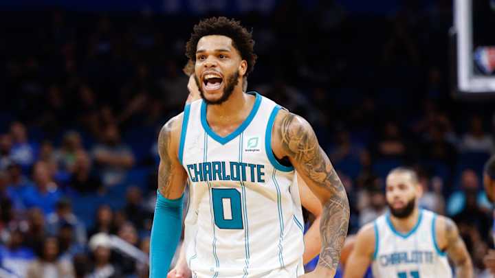 How to Watch, Listen, & Receive LIVE Updates of Hornets at Heat