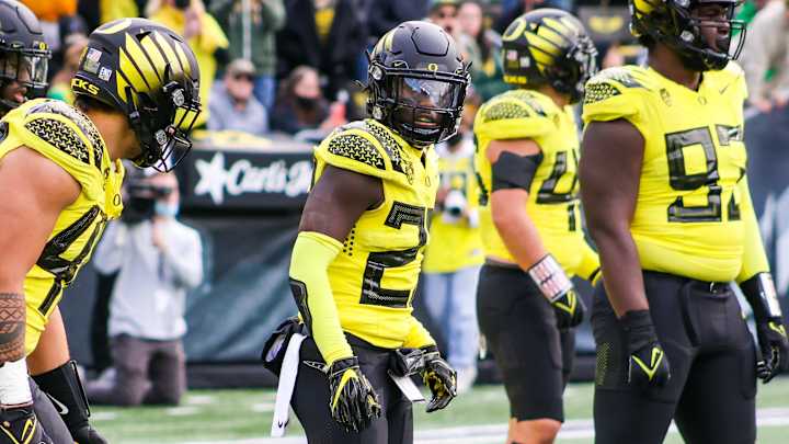 Oregon Ducks Likely to Embrace Cross-Training in the Secondary Oregon Ducks Likely to Embrace Cross-Training in the Secondary