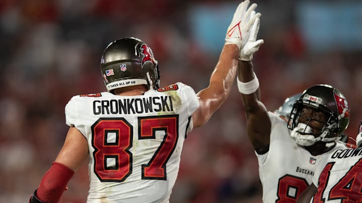 Report: Injury Updates on Rob Gronkowski, Antonio Brown, Buccaneers CBs Report: Injury Updates on Rob Gronkowski, Antonio Brown, Buccaneers CBs