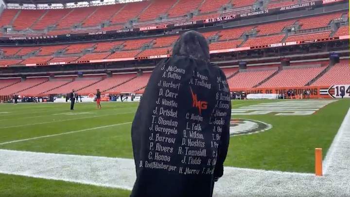 Browns' Myles Garrett Arrives to Steelers Game as 'Sack Reaper'