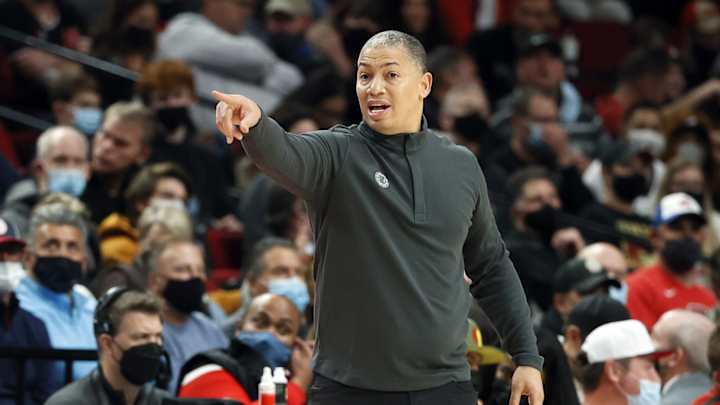 Clippers Considering Changing Lineup to Fix Their Offense