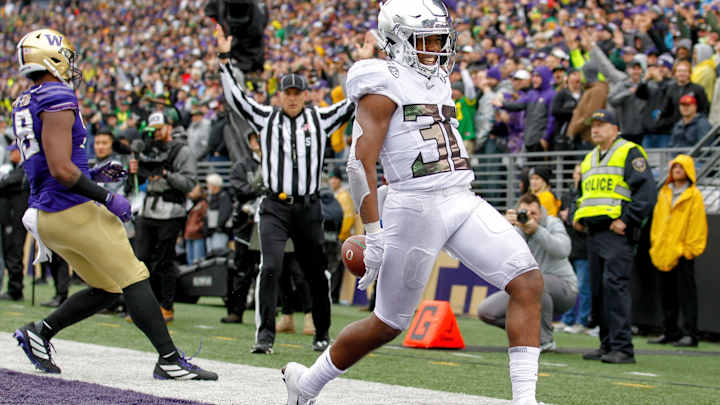 Washington-Oregon Rivalry Game is Unrivaled for Its Incivility
