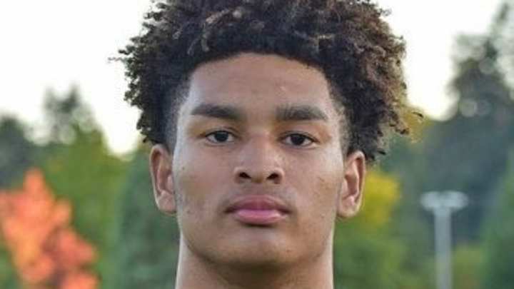 Ikaika Malloe Secures Local LB Commitment for UCLA