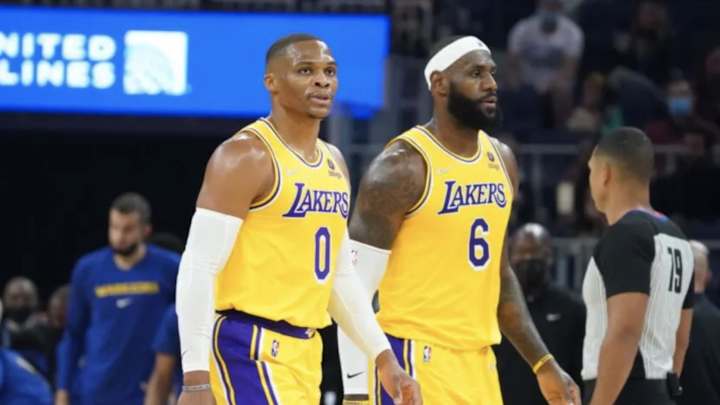 Lakers LeBron James Applauds Russell Westbrook Amid Brutal Loss on Christmas Day Lakers LeBron James Applauds Russell Westbrook Amid Brutal Loss on Christmas Day