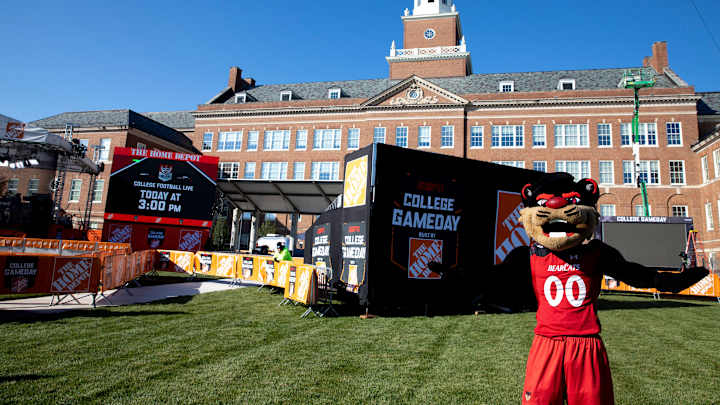 Nick Lachey on Being College GameDay Guest Picker: 'I Live for This Sh--'