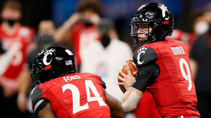 Look: Jerome Ford Misses Senior Bowl For Daughter's Birth, Desmond Ridder Wins Offensive Player of the Game