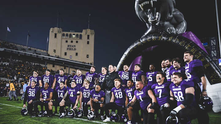 LIVE GAME FEED: No. 19 Iowa at Northwestern